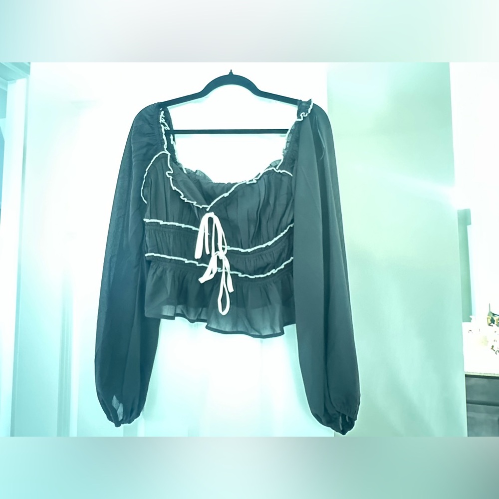 Drawstring Bow Ruched Ruffle Scoop Neck Top (Reg.) × 1 - Picture 3 of 4